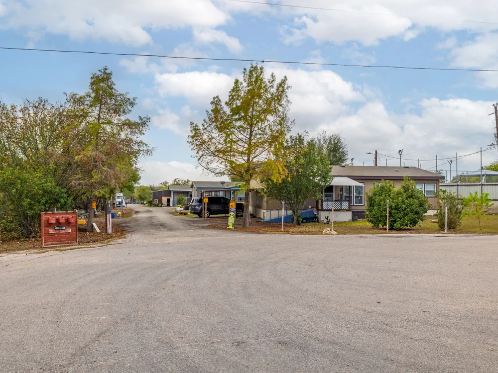 10811 San Jose Avenue Del Valle, TX 78617