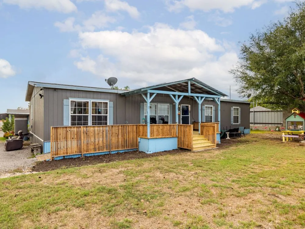 10811 San Jose Avenue Del Valle, TX 78617