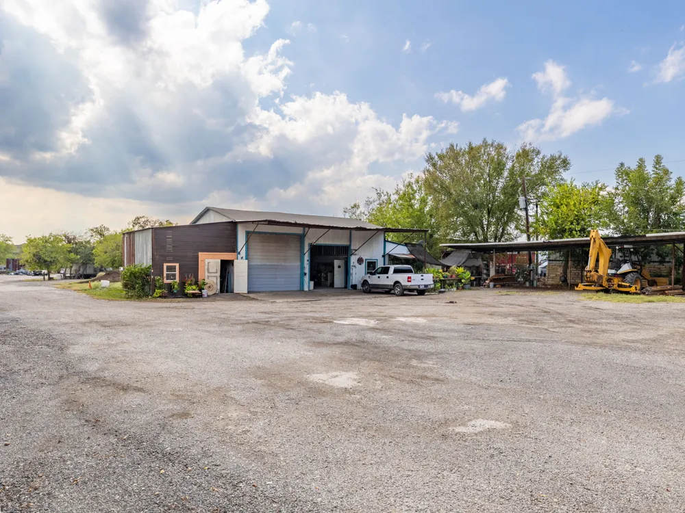 10811 San Jose Avenue Del Valle, TX 78617