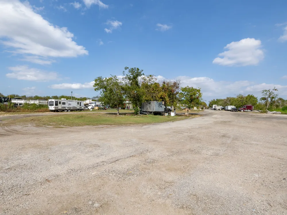 10811 San Jose Avenue Del Valle, TX 78617