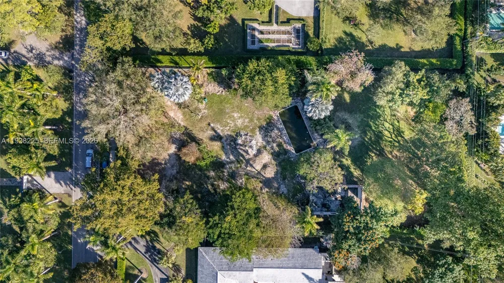 6300 SW 104th St Pinecrest, FL 33156