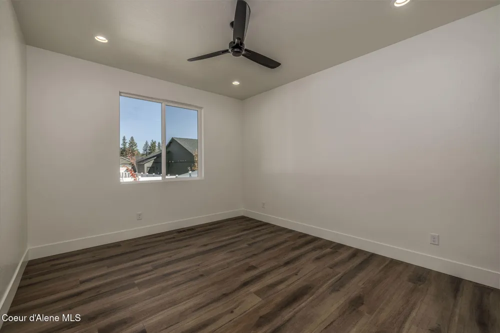 9141 W Cultivator Avenue Rathdrum, ID 83858