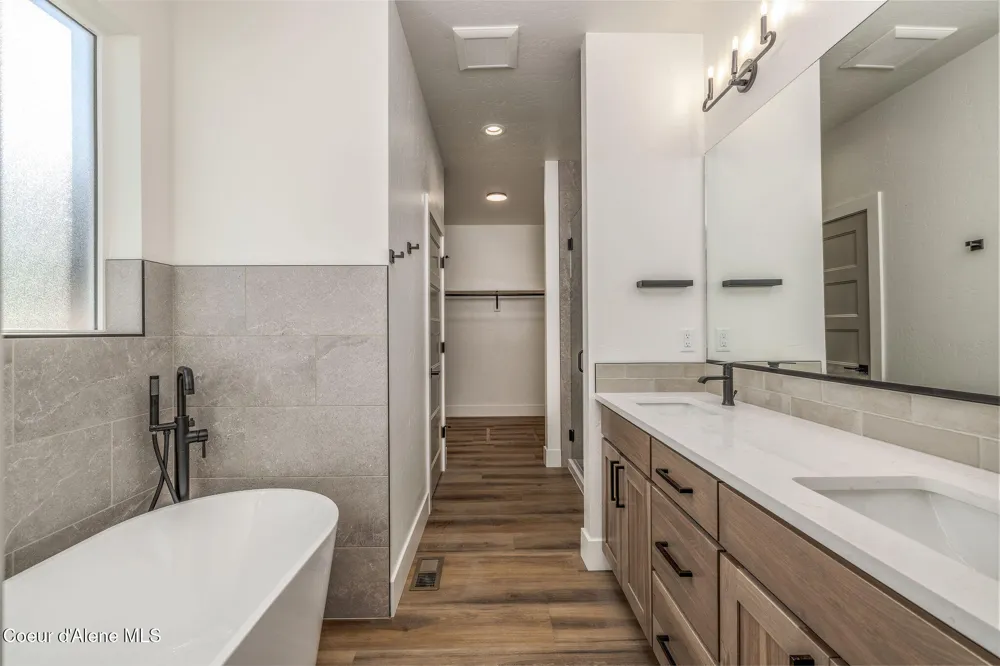 9141 W Cultivator Avenue Rathdrum, ID 83858