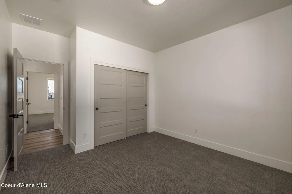 9141 W Cultivator Avenue Rathdrum, ID 83858