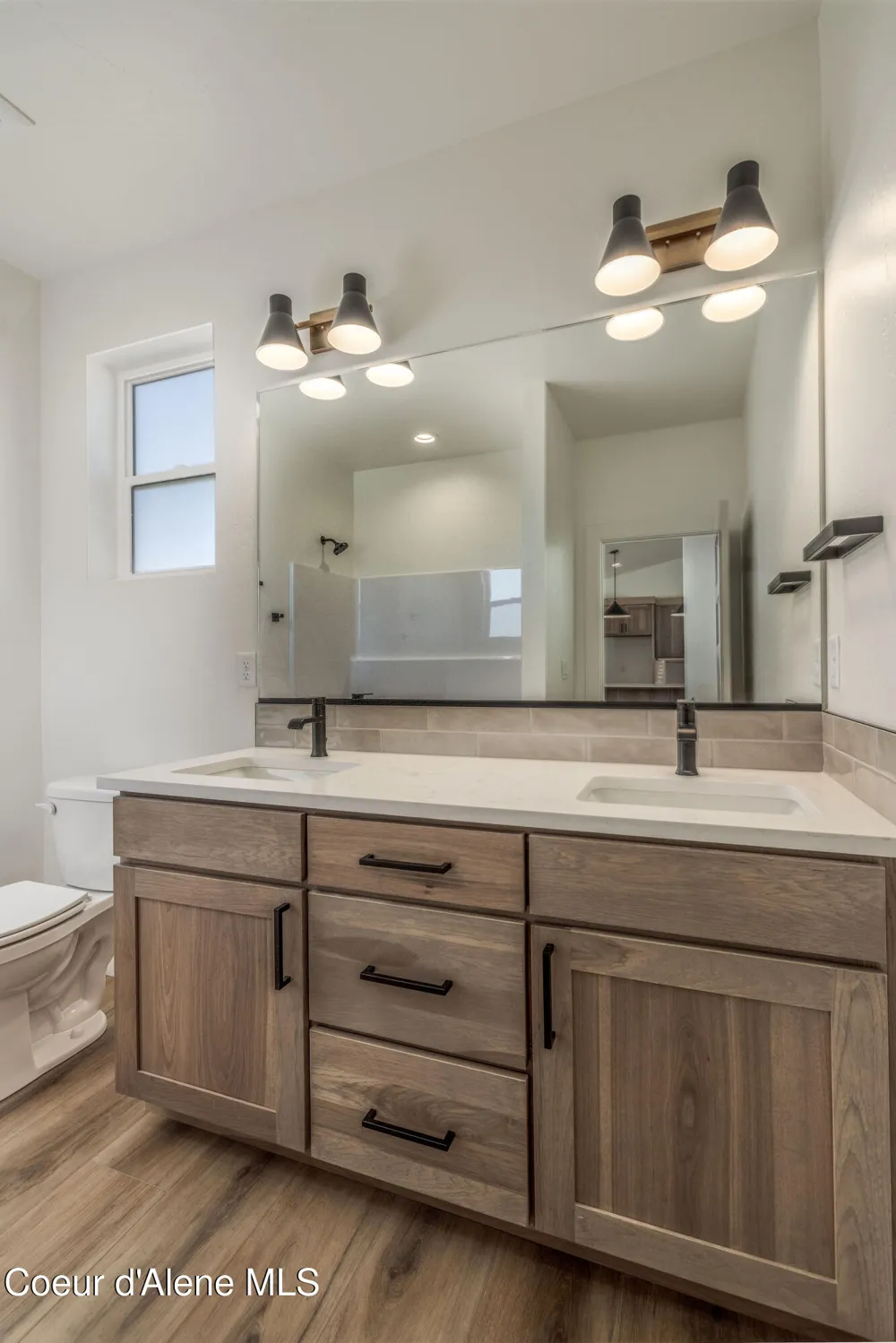 9141 W Cultivator Avenue Rathdrum, ID 83858
