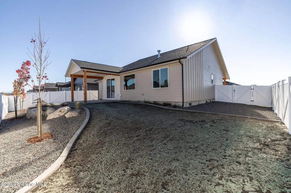 9141 W Cultivator Avenue Rathdrum, ID 83858