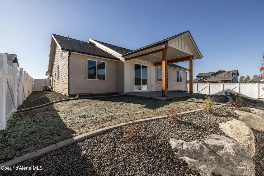 9141 W Cultivator Avenue Rathdrum, ID 83858