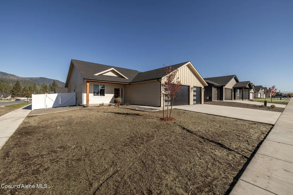 9141 W Cultivator Avenue Rathdrum, ID 83858