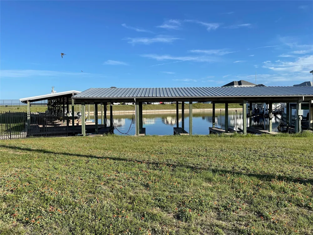 4503 S Sunset Bay Galveston, TX 77554