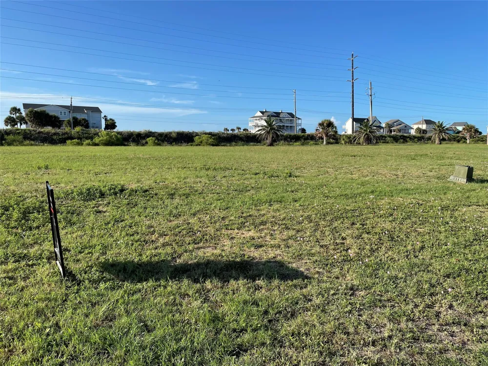 4503 S Sunset Bay Galveston, TX 77554