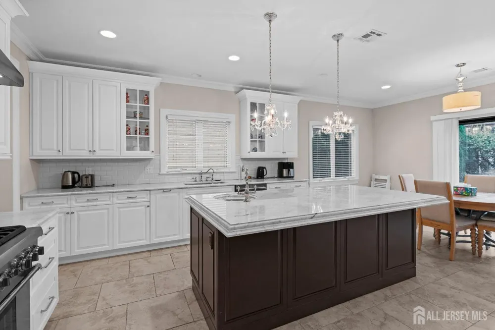 1355 NE Abbott Boulevard Fort Lee, NJ 07024