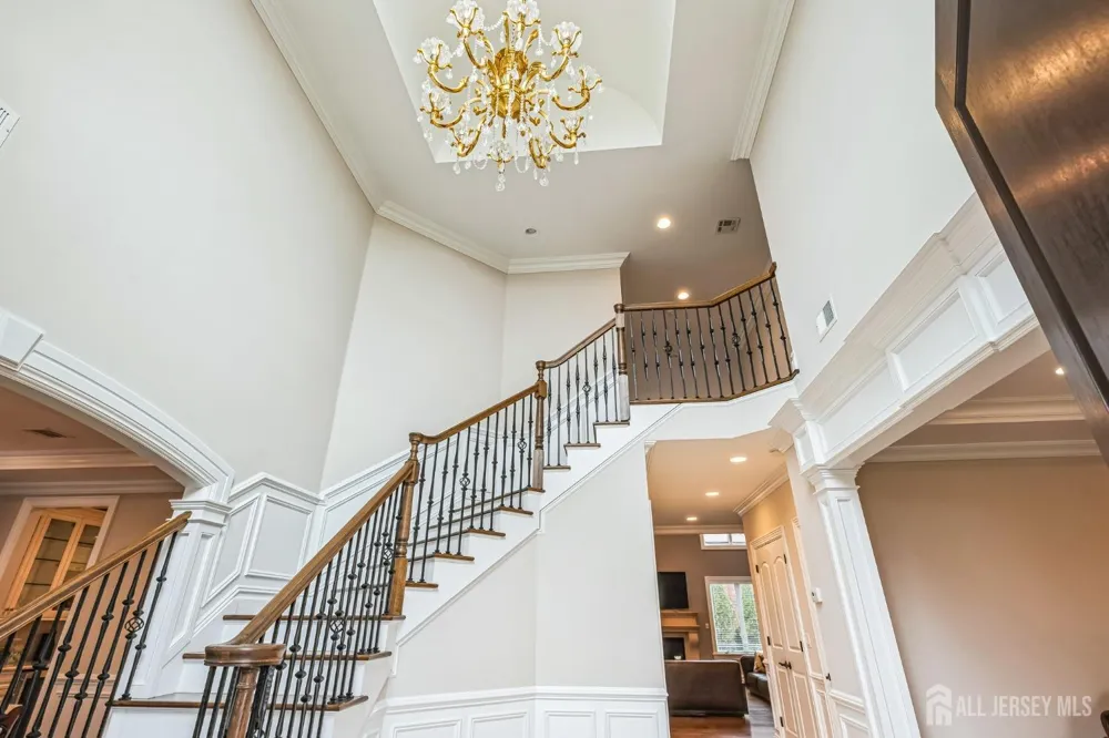 1355 NE Abbott Boulevard Fort Lee, NJ 07024
