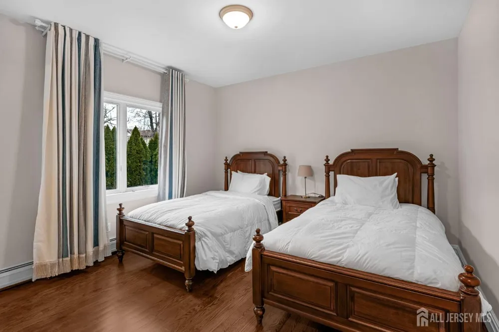1355 NE Abbott Boulevard Fort Lee, NJ 07024