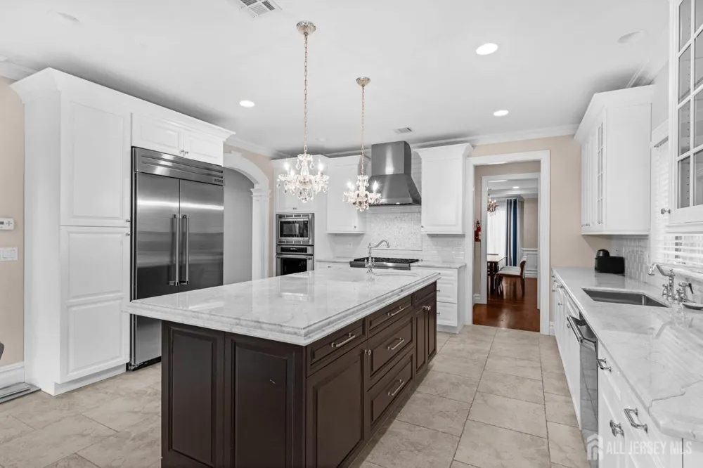 1355 NE Abbott Boulevard Fort Lee, NJ 07024