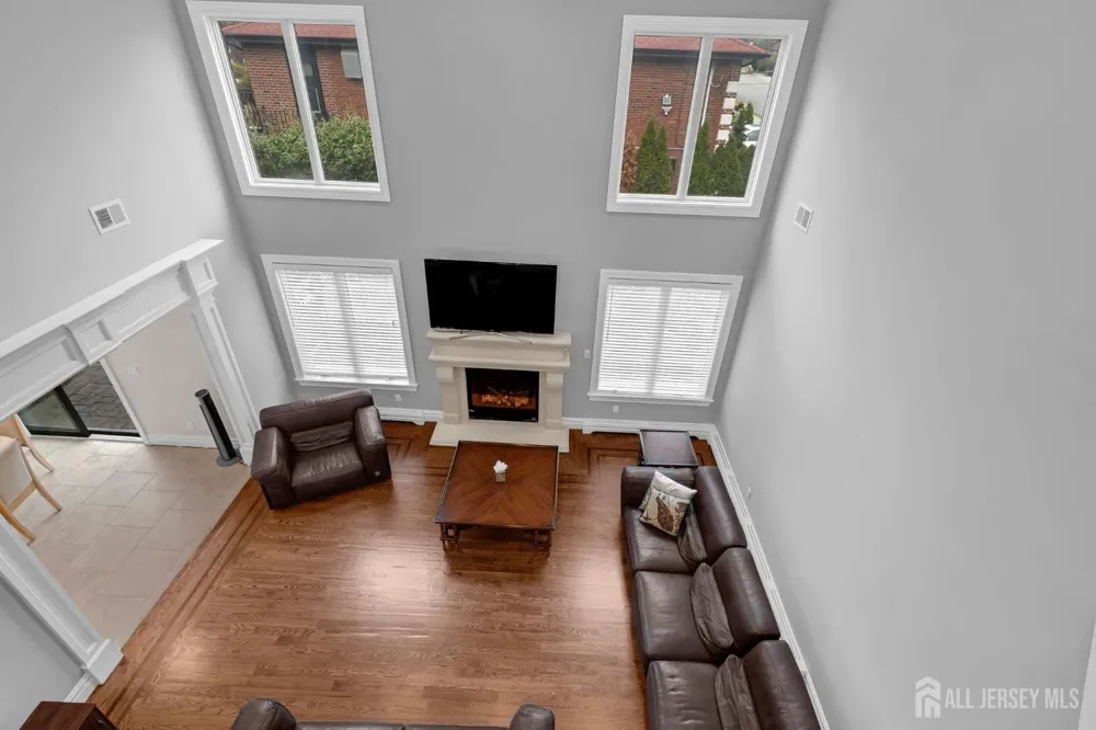 1355 NE Abbott Boulevard Fort Lee, NJ 07024