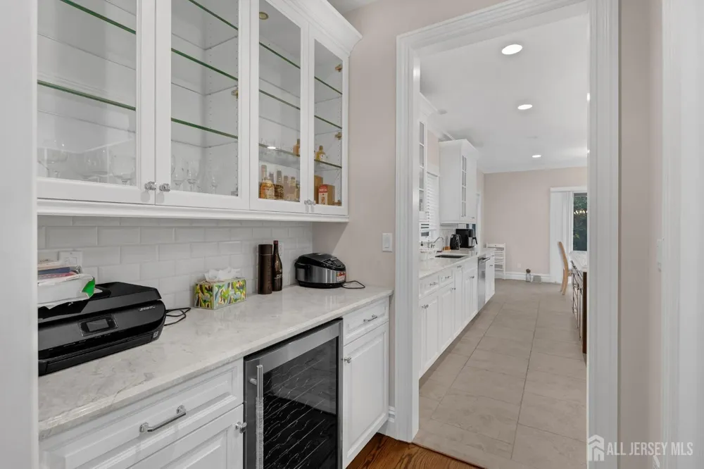 1355 NE Abbott Boulevard Fort Lee, NJ 07024
