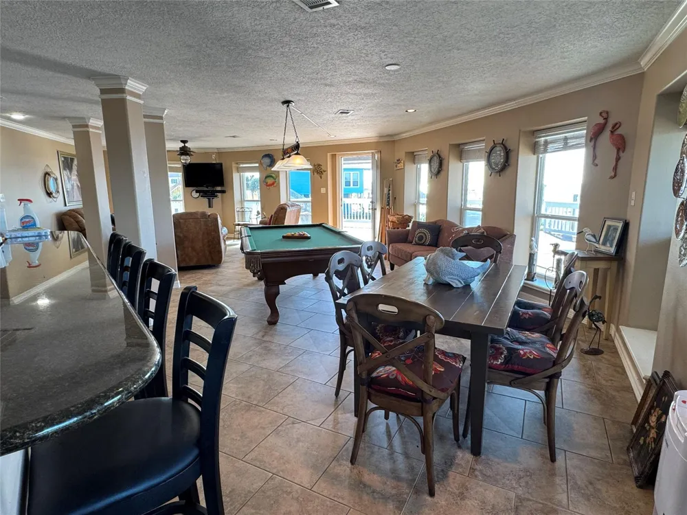128 White Heron Drive Anahuac, TX 77514