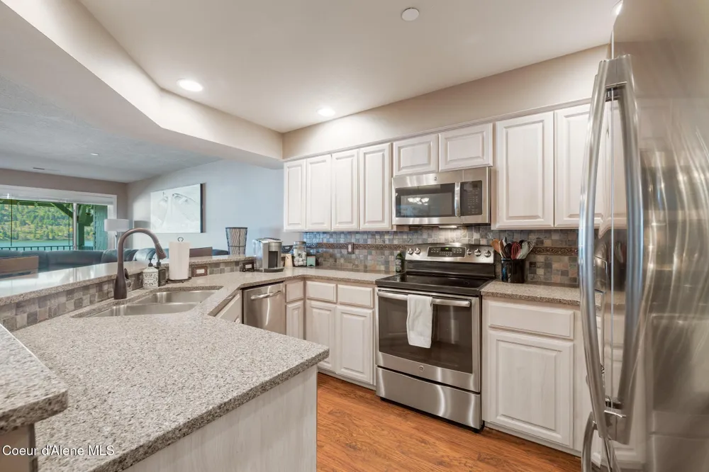 4549 S ARROW POINT DRIVE ##207 Harrison, ID 83833