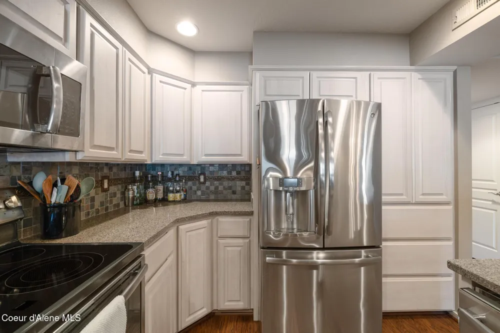 4549 S ARROW POINT DRIVE ##207 Harrison, ID 83833