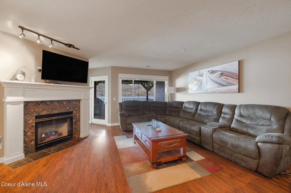 4549 S ARROW POINT DRIVE ##207 Harrison, ID 83833