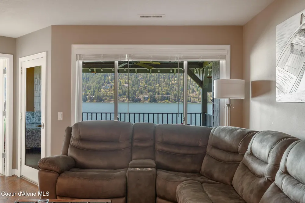 4549 S ARROW POINT DRIVE ##207 Harrison, ID 83833