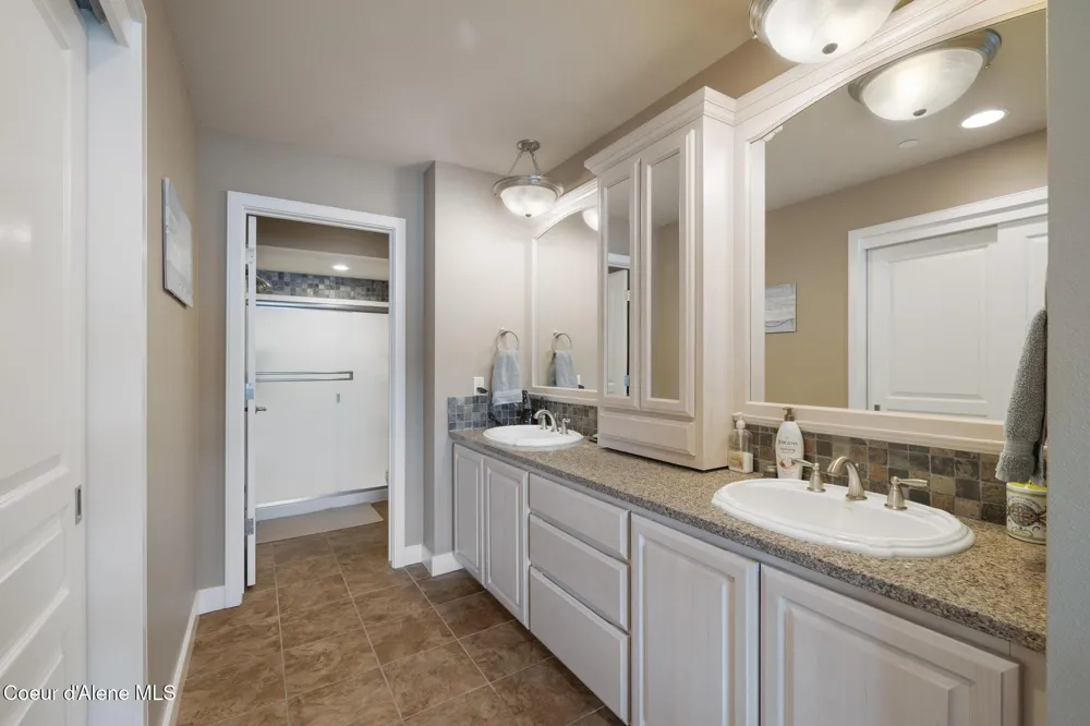 4549 S ARROW POINT DRIVE ##207 Harrison, ID 83833