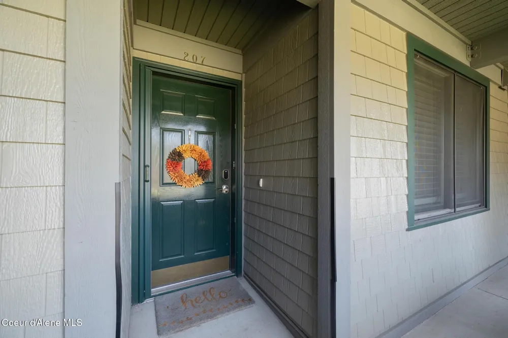4549 S ARROW POINT DRIVE ##207 Harrison, ID 83833