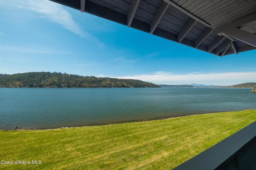 4549 S ARROW POINT DRIVE ##207 Harrison, ID 83833