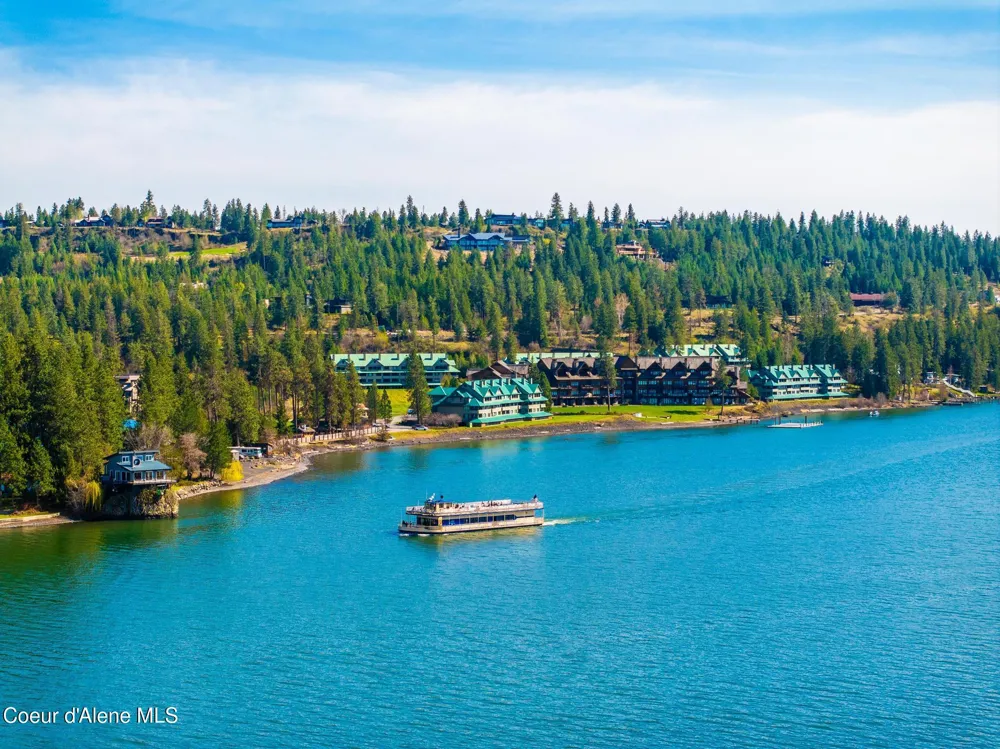 4549 S ARROW POINT DRIVE ##207 Harrison, ID 83833