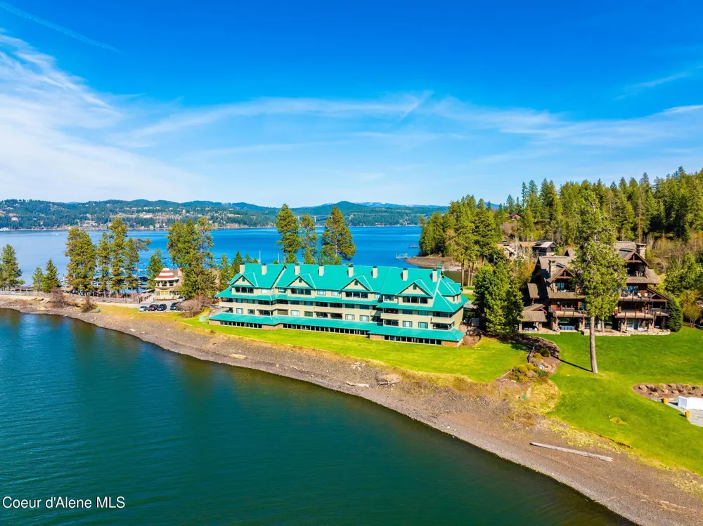 4549 S ARROW POINT DRIVE ##207 Harrison, ID 83833