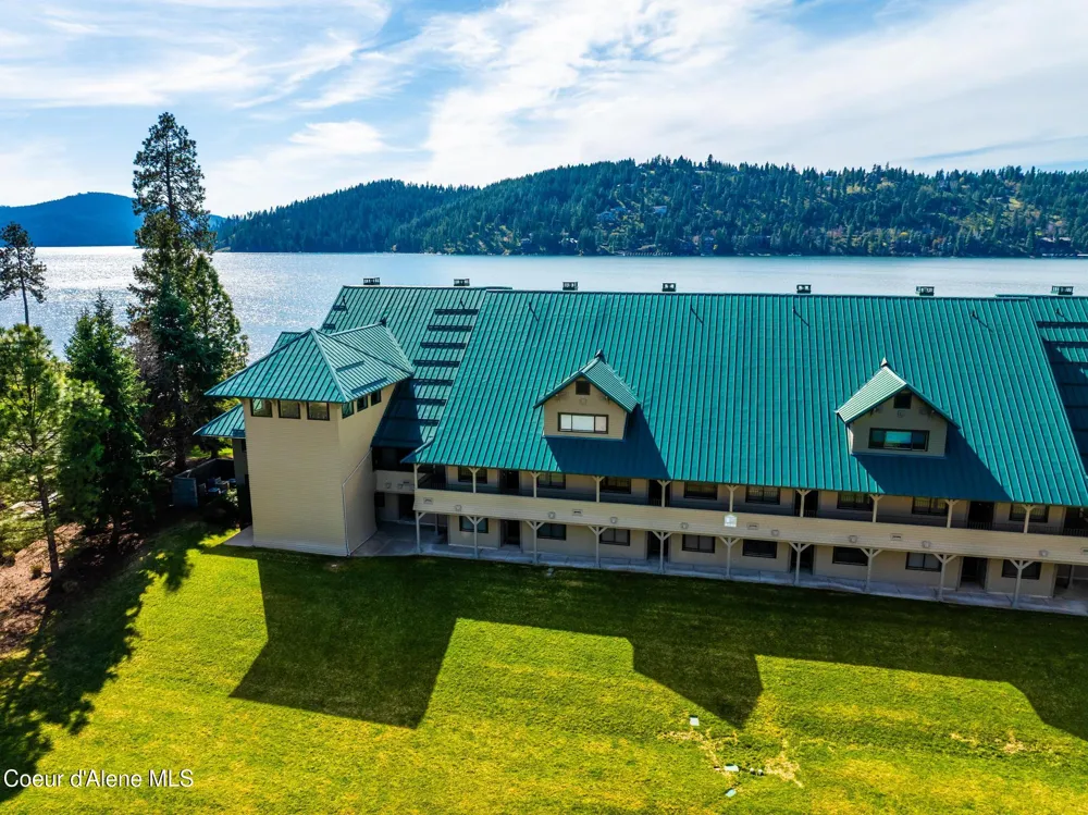 4549 S ARROW POINT DRIVE ##207 Harrison, ID 83833