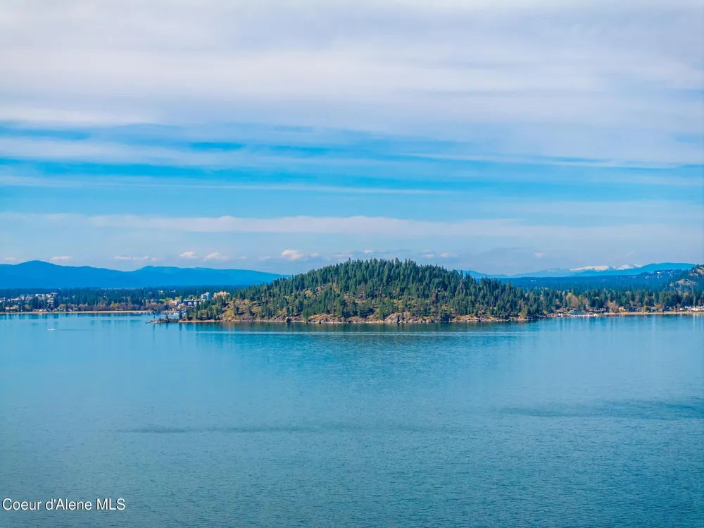 4549 S ARROW POINT DRIVE ##207 Harrison, ID 83833