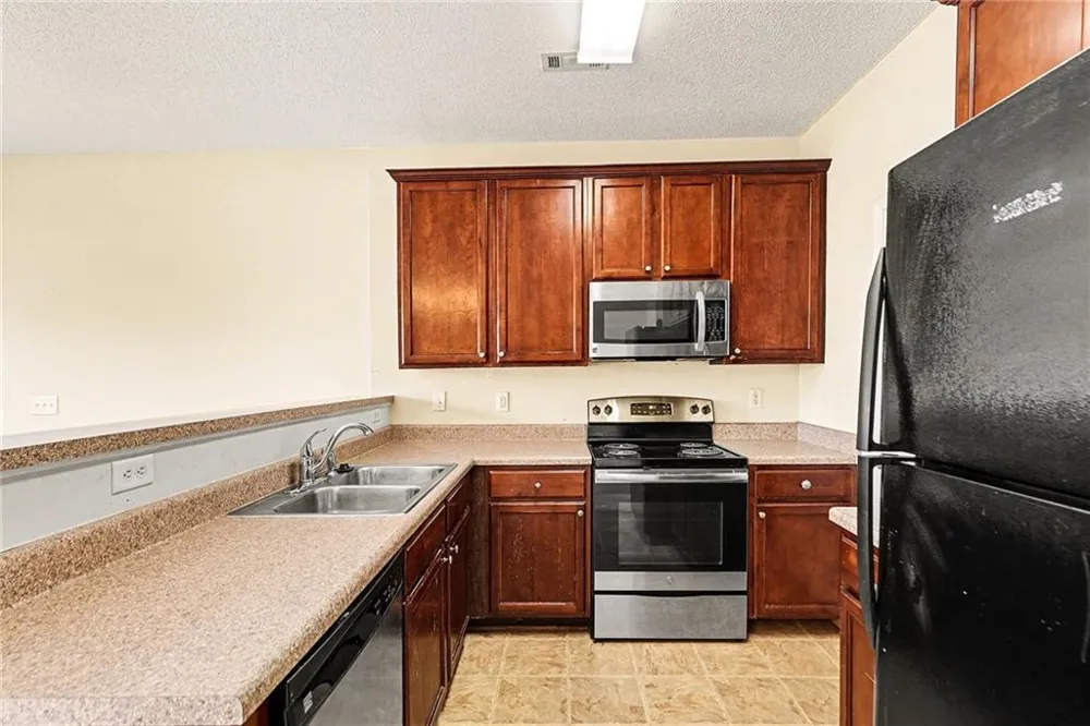 7676 Rutgers Circle Fairburn, GA 30213