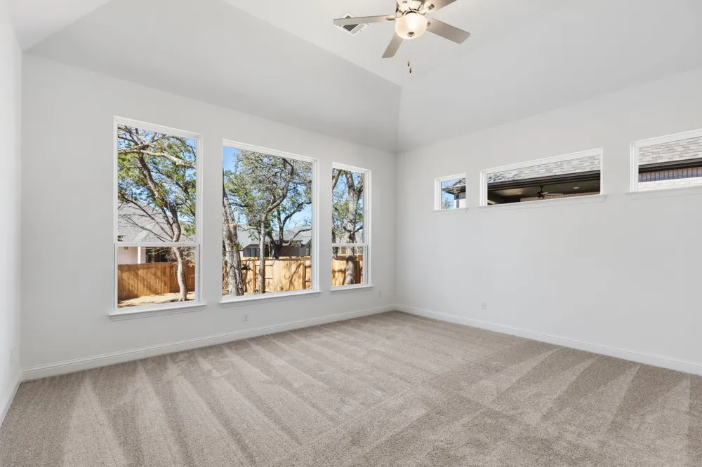 372 Wood Thrush Run Kyle, TX 78640