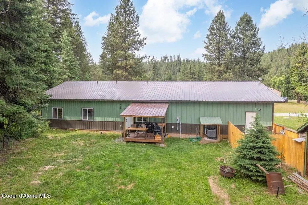 140 Wright Road Kingston, ID 83839