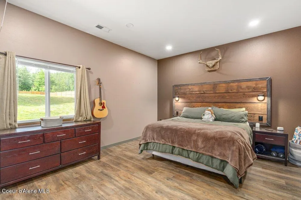 140 Wright Road Kingston, ID 83839