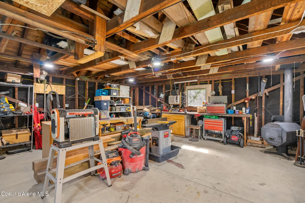 140 Wright Road Kingston, ID 83839