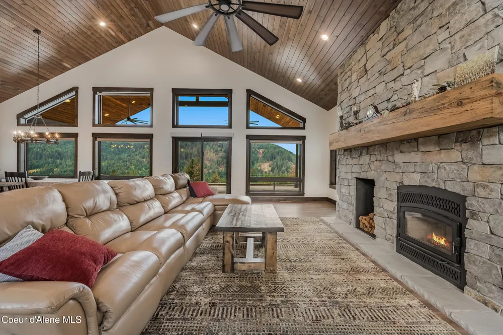26706 S WILLOW CREEK ROAD Medimont, ID 83842
