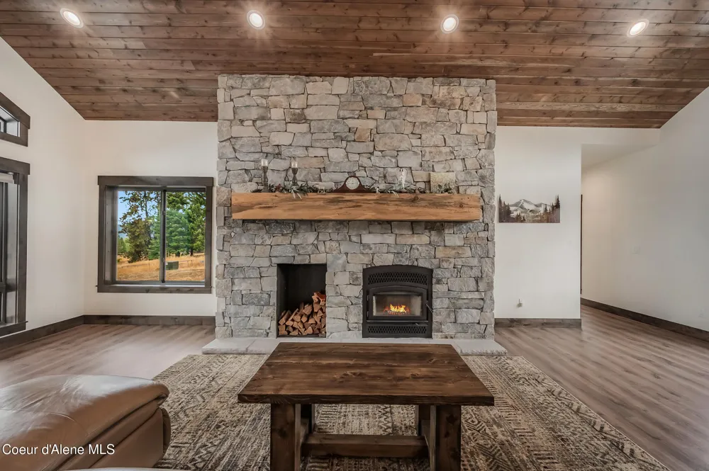 26706 S WILLOW CREEK ROAD Medimont, ID 83842