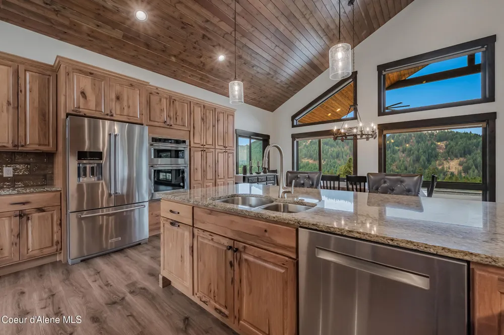 26706 S WILLOW CREEK ROAD Medimont, ID 83842