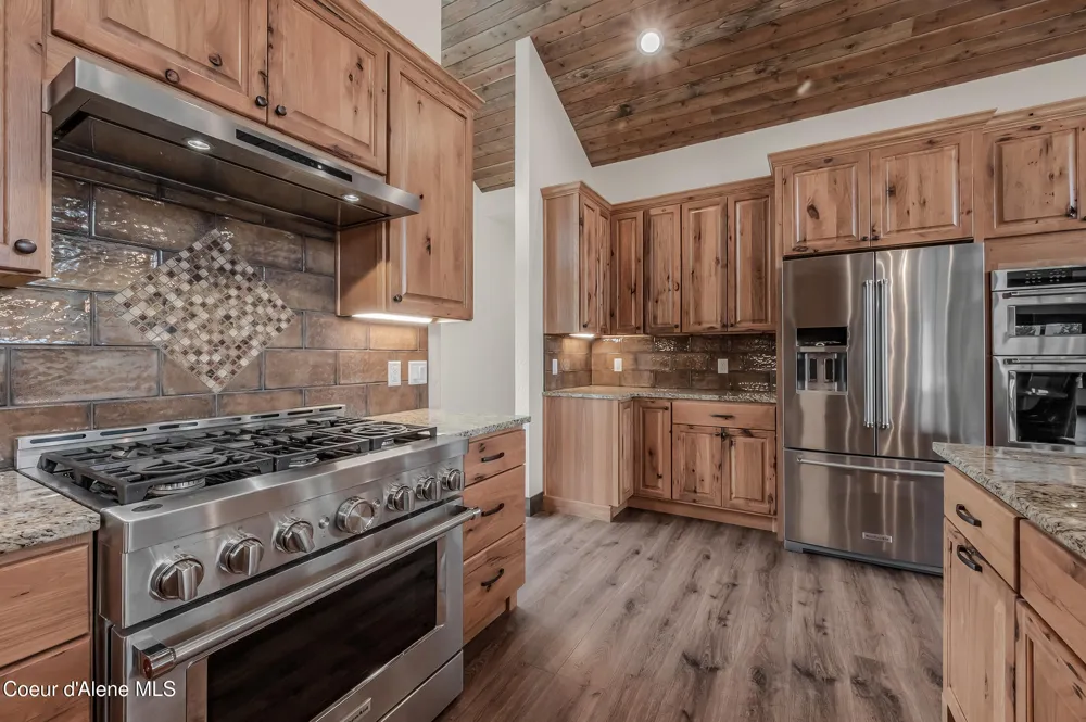 26706 S WILLOW CREEK ROAD Medimont, ID 83842
