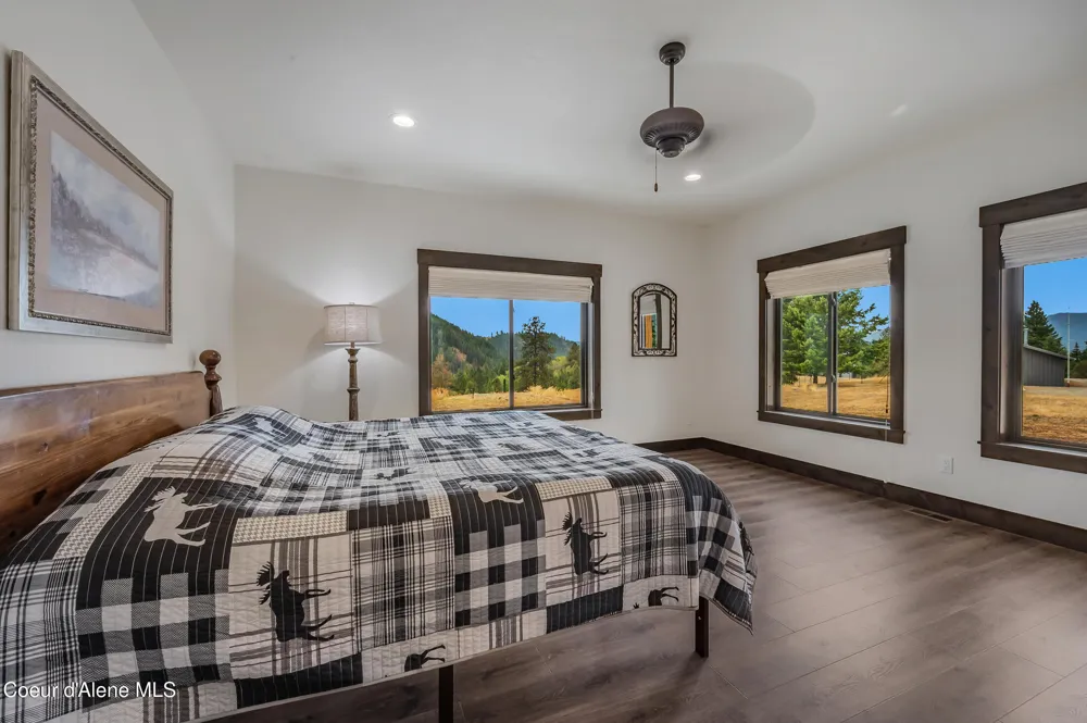 26706 S WILLOW CREEK ROAD Medimont, ID 83842