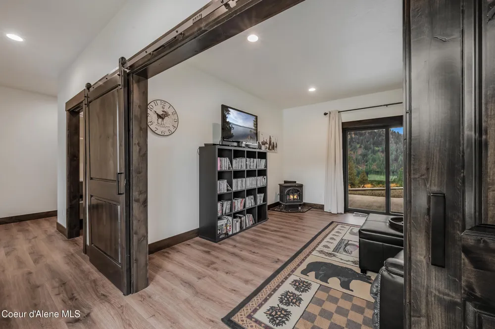 26706 S WILLOW CREEK ROAD Medimont, ID 83842