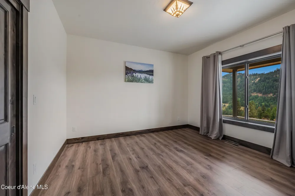 26706 S WILLOW CREEK ROAD Medimont, ID 83842