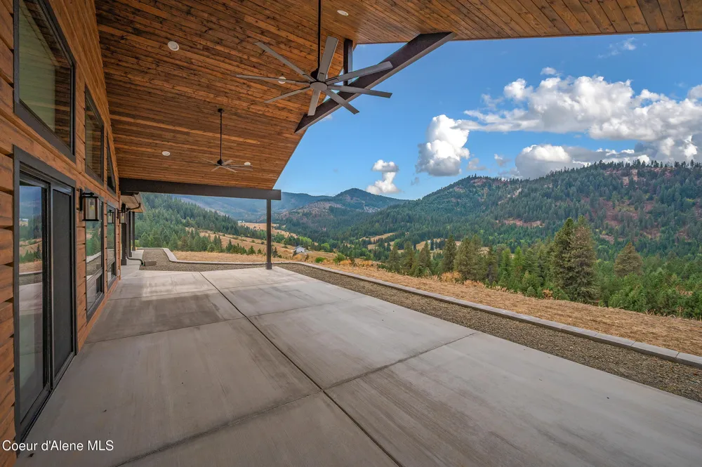 26706 S WILLOW CREEK ROAD Medimont, ID 83842