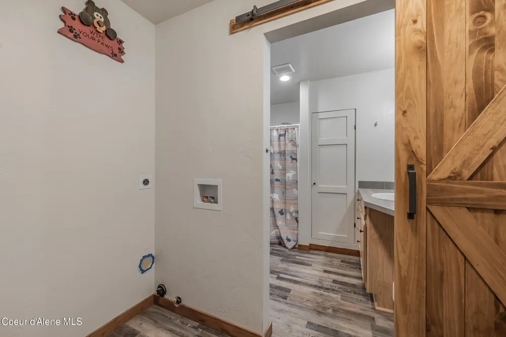 26706 S WILLOW CREEK ROAD Medimont, ID 83842