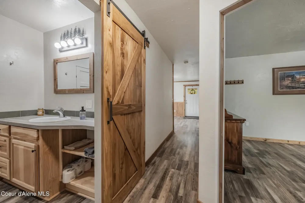 26706 S WILLOW CREEK ROAD Medimont, ID 83842