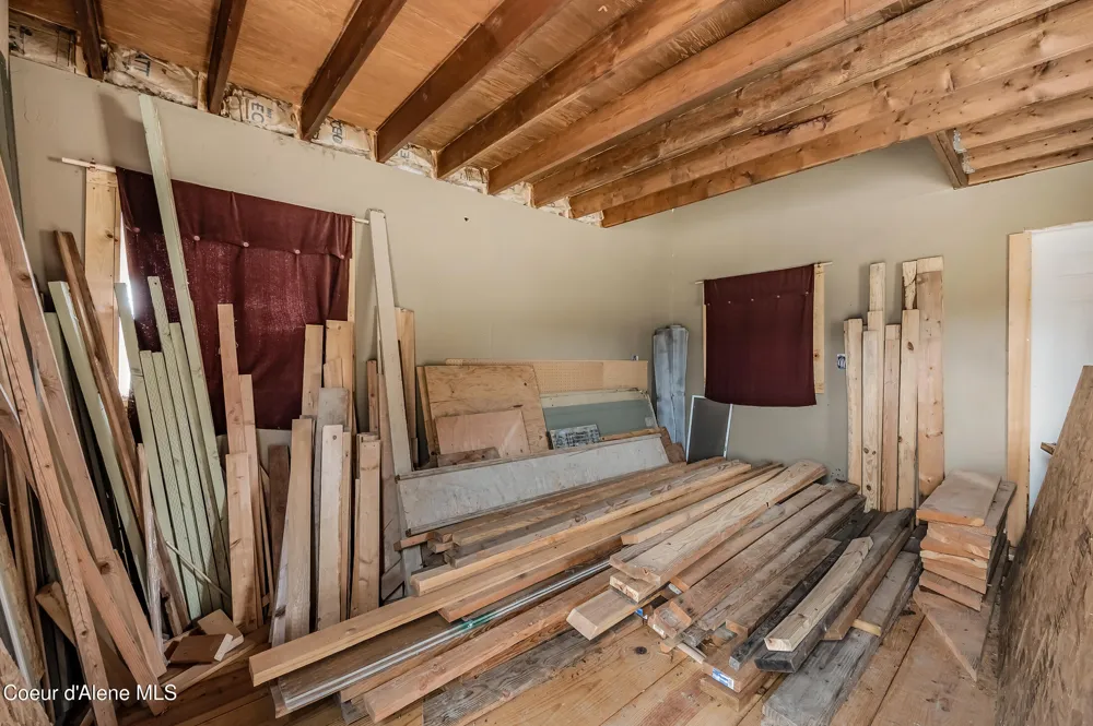 26706 S WILLOW CREEK ROAD Medimont, ID 83842