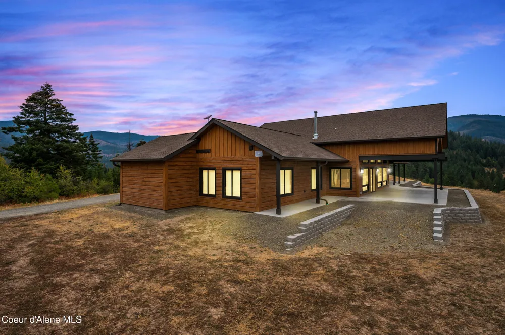 26706 S WILLOW CREEK ROAD Medimont, ID 83842
