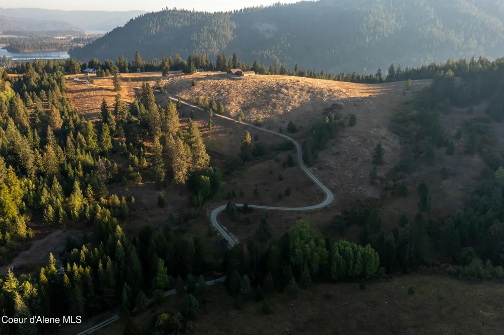 26706 S WILLOW CREEK ROAD Medimont, ID 83842